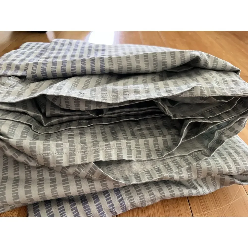 Calvin Klein Home Classic Luxury 100% Combed Pima Cotton Queen Flat Sheet Bed